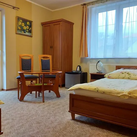 Onyks 스클라르스카포렘바