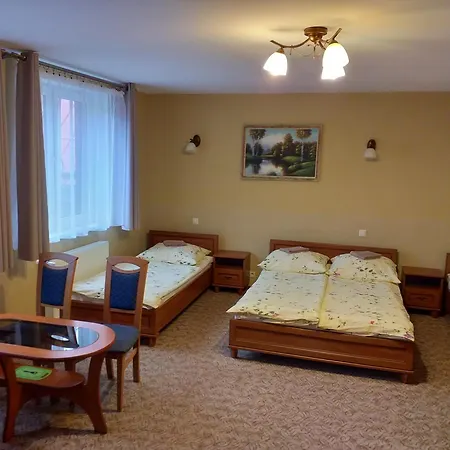 Onyks 스클라르스카포렘바